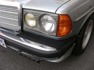 Mercedes Benz w123 ベンツw123 泥除け マッドフラップ journals