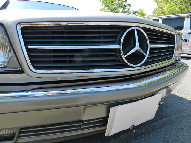 メルセデスーベンツー560SEC-フロントバンパー販売