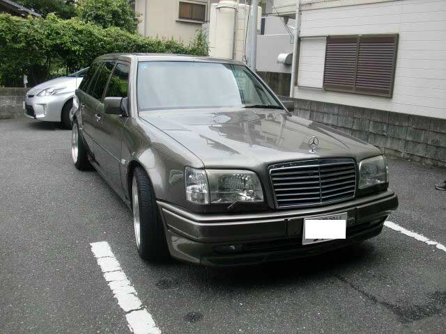 メルセデスベンツ W124 500E エアクリーナーダクト