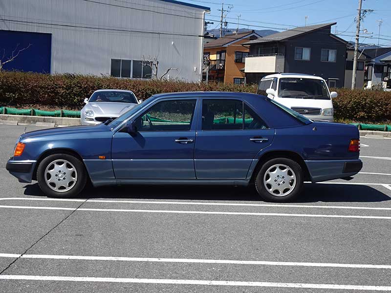 メルセデスベンツ ２２０Ｅ（Ｗ１２４）］個人売買情報